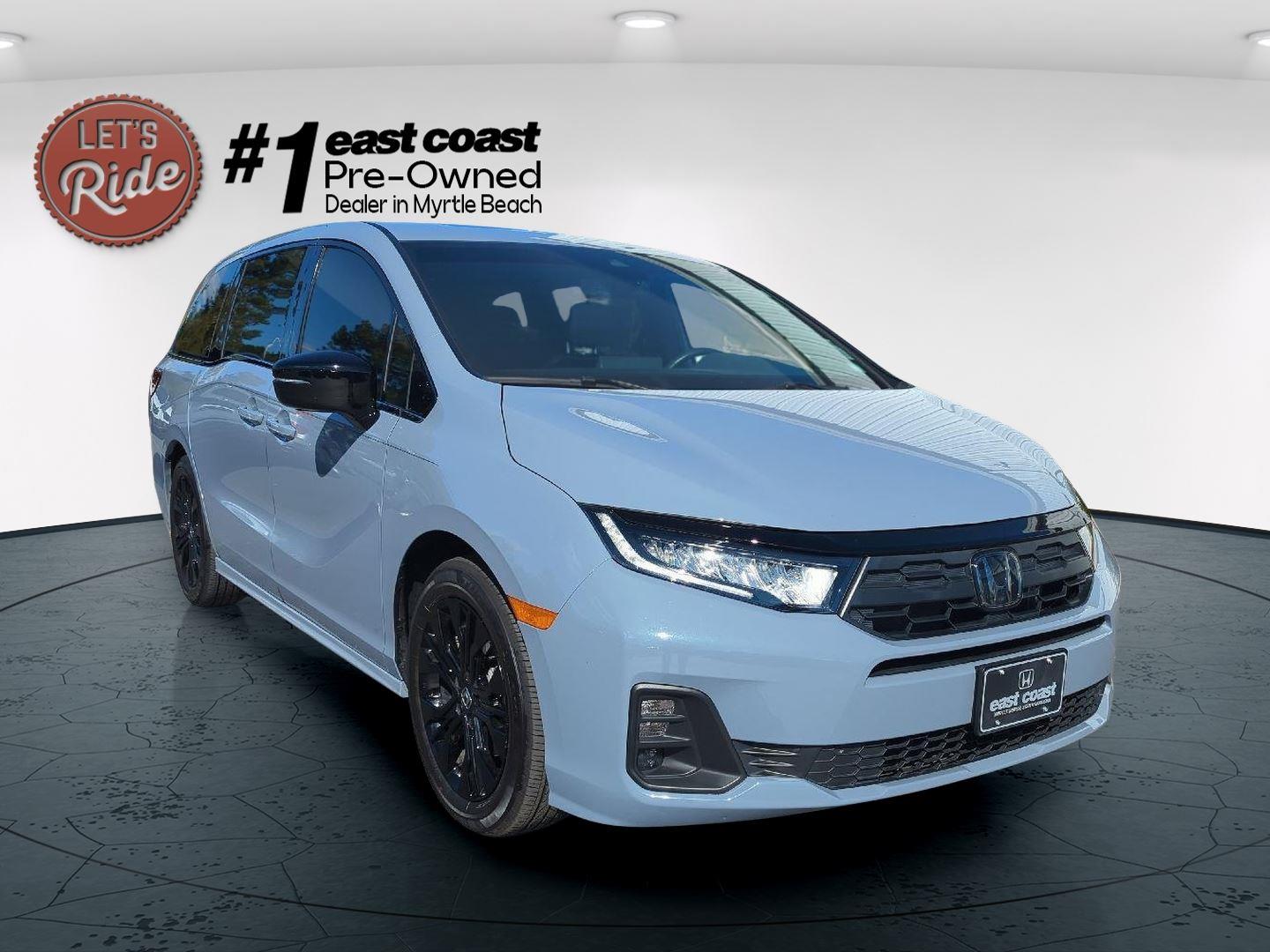 2025 Honda Odyssey photo 3