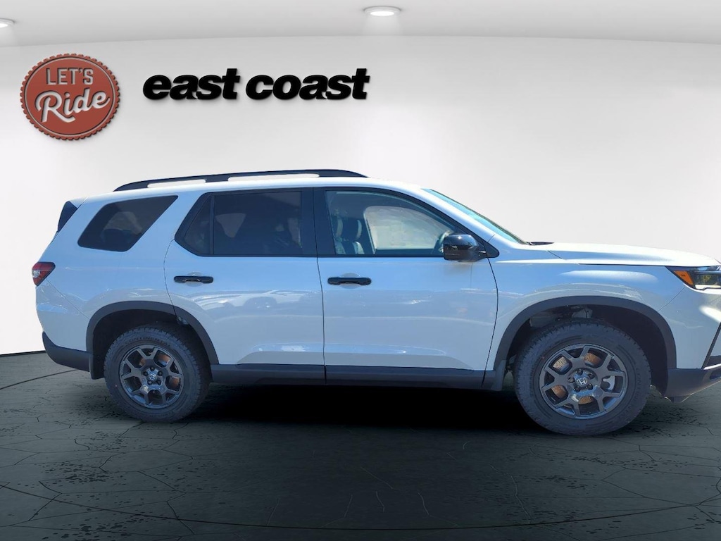 New 2025 Honda Pilot TrailSport SUV