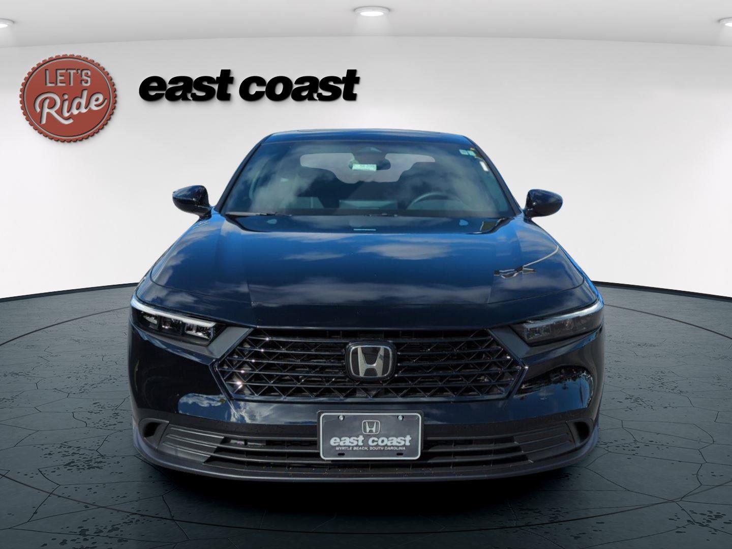 2025 Honda Accord Hybrid Sport photo 2