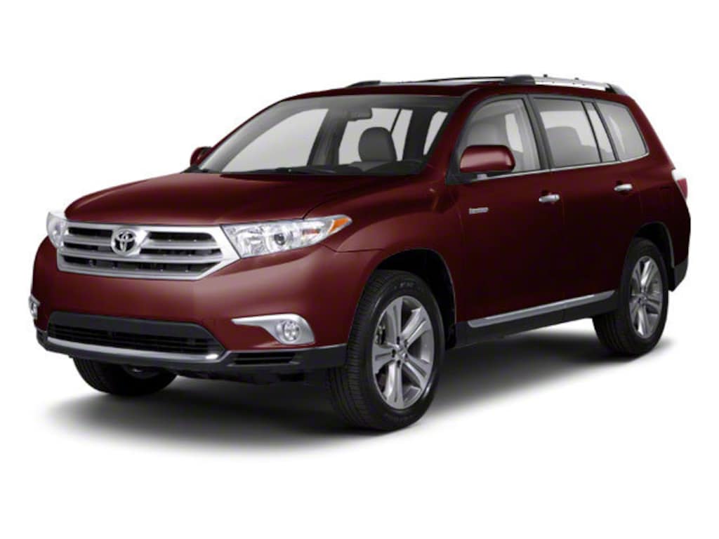 Used 2013 Toyota Highlander 4DR 4WD V6 LE SUV