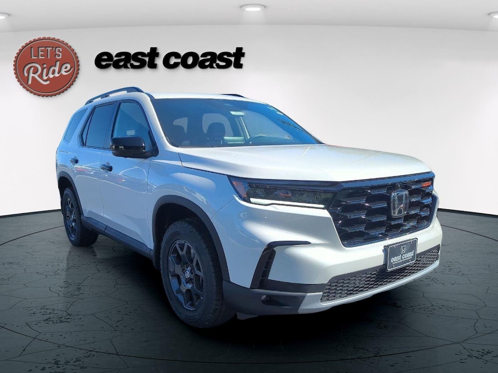 New 2025 Honda Pilot TrailSport SUV