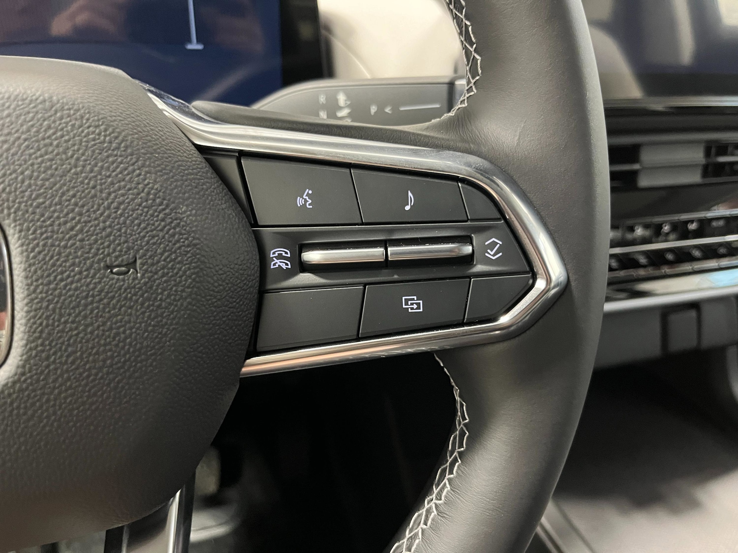 2025 Honda Prologue Touring - Photo 37