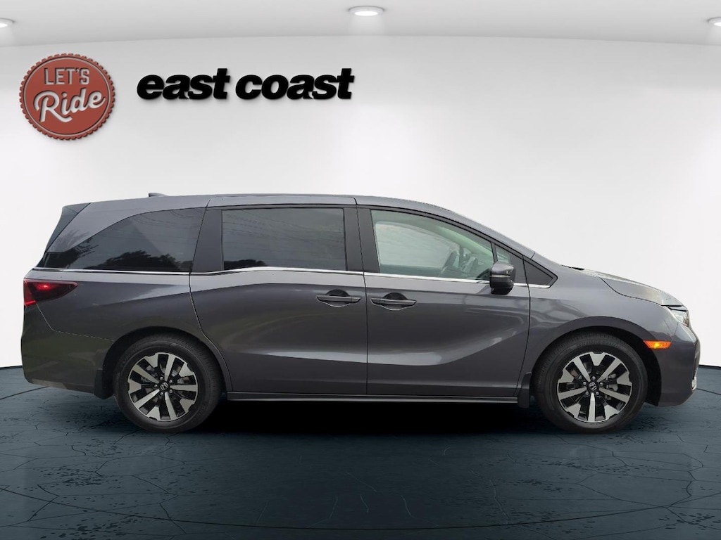 New 2026 Honda Odyssey EX-L Van Passenger