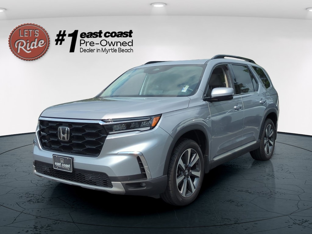 Used 2025 Honda Pilot Touring SUV