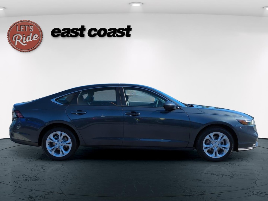 New 2025 Honda Accord LX Sedan