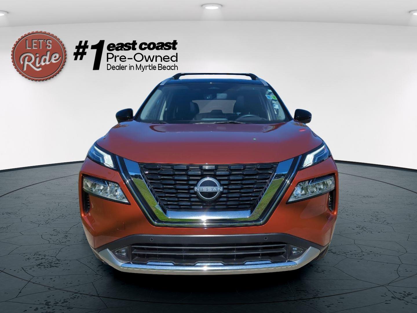 2022 Nissan Rogue Platinum photo 2