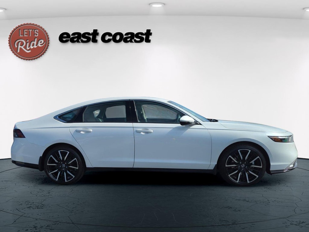 New 2025 Honda Accord Hybrid Touring Sedan