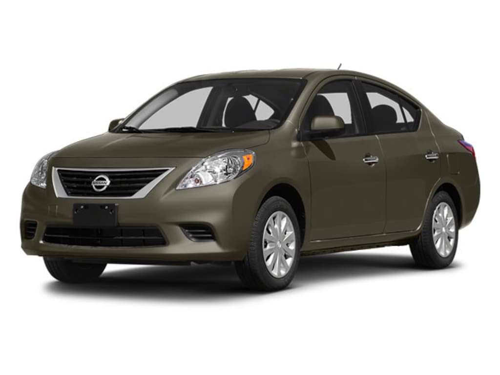 Used 2014 Nissan Versa SV Sedan