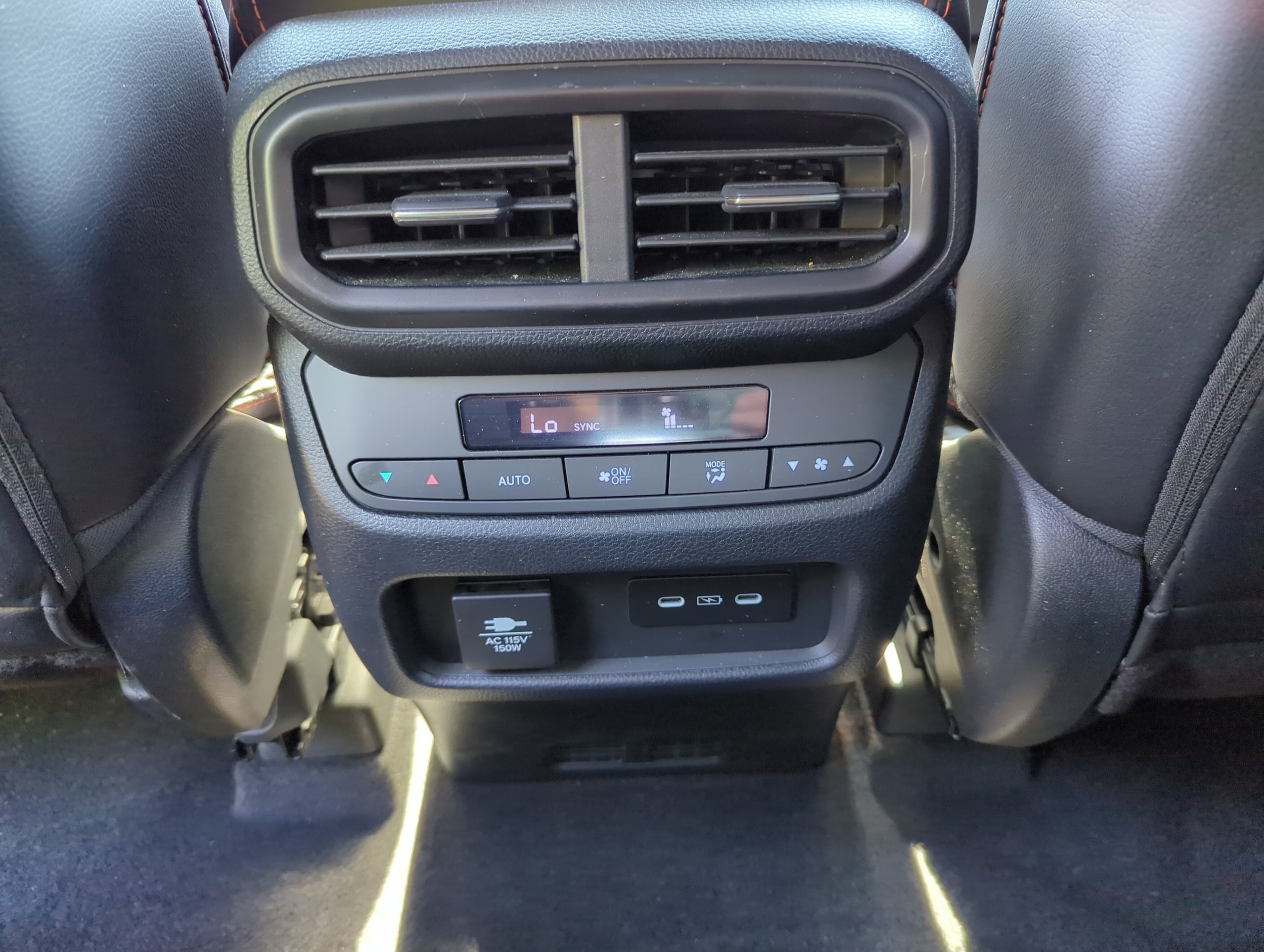 2025 Honda Pilot TrailSport - Photo 15