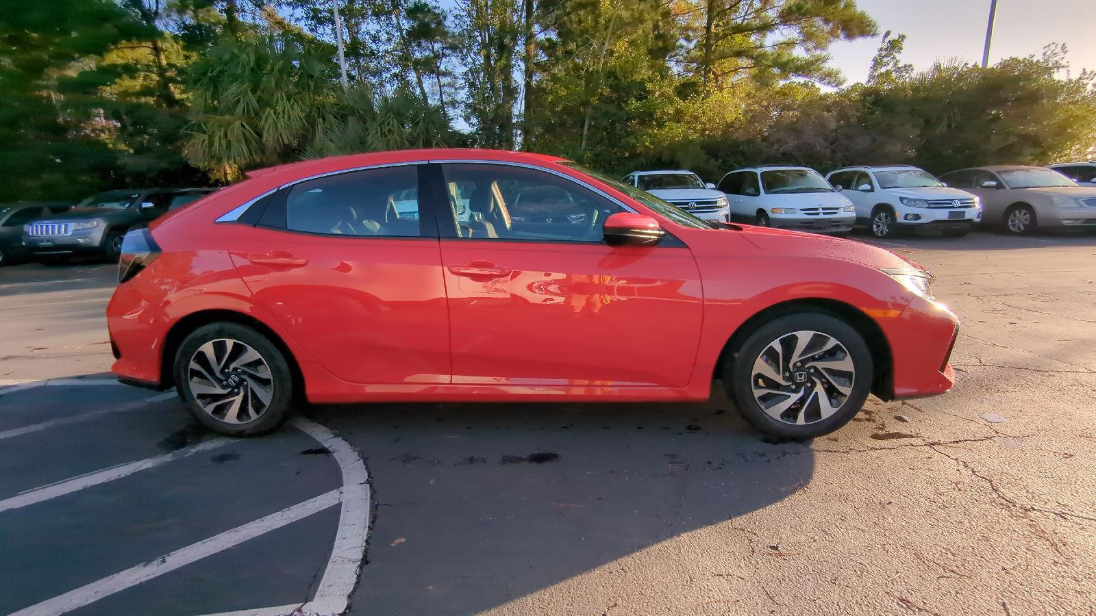 2017 Honda Civic LX Hatchback photo 4