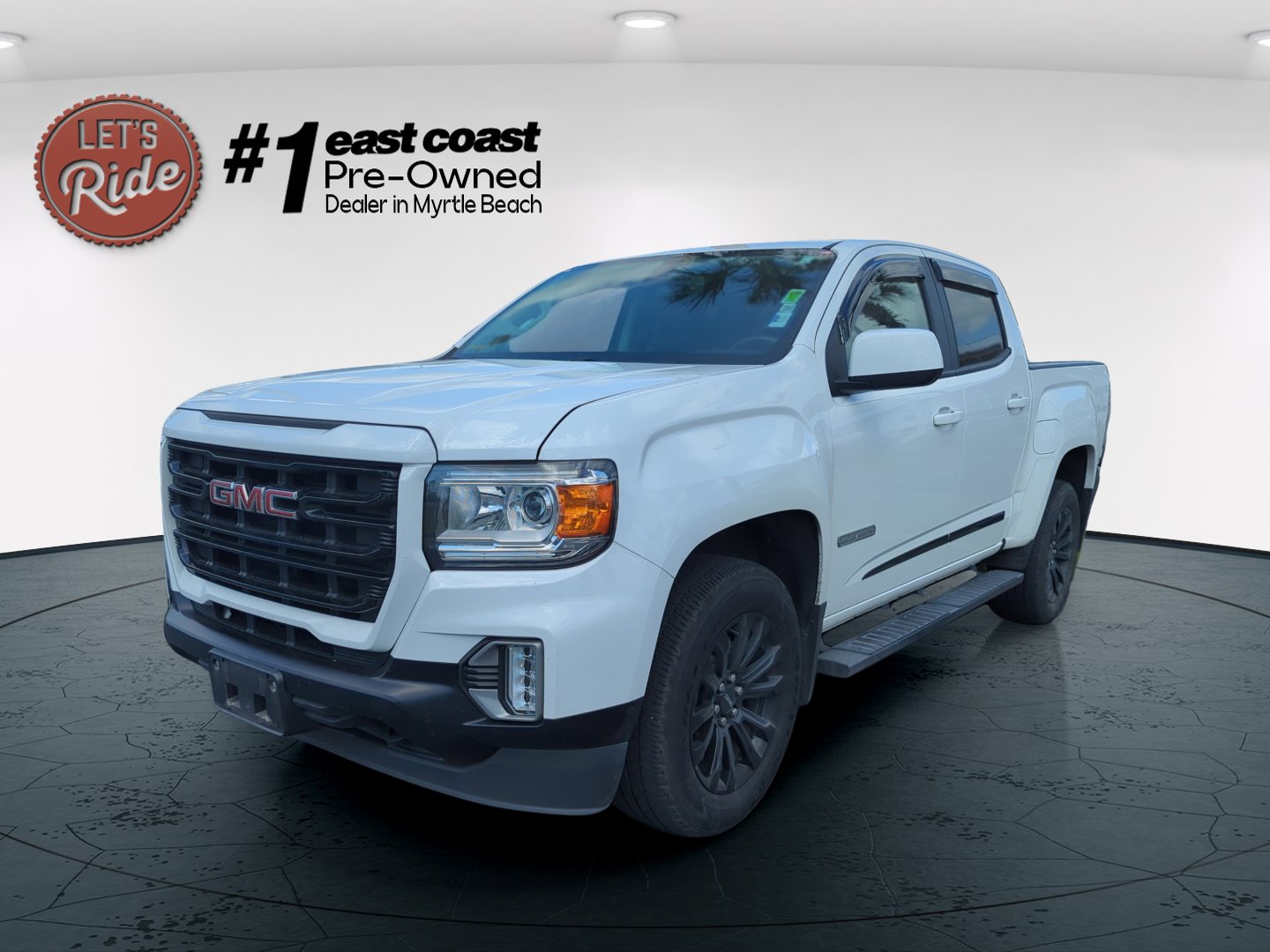 2022 GMC Canyon 2WD Elevation Crew Cab Short Box's photo