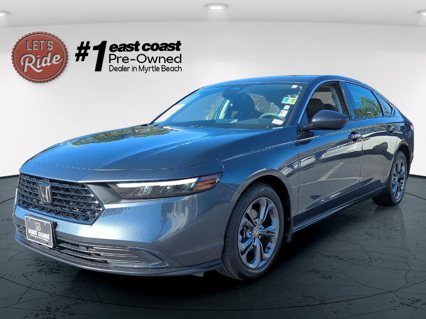 2023 Honda Accord EX's photo