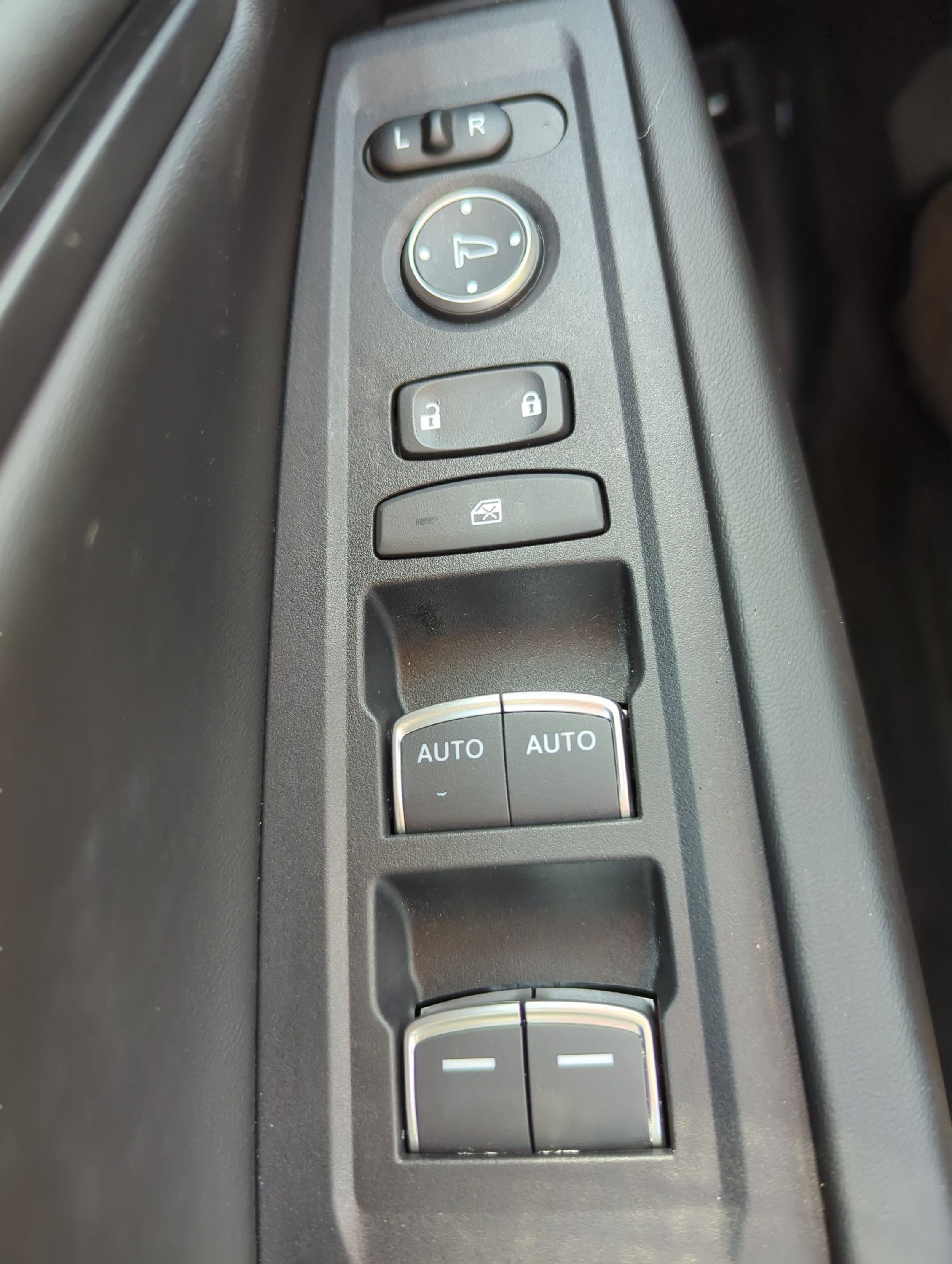 2024 Honda Accord EX - Photo 25