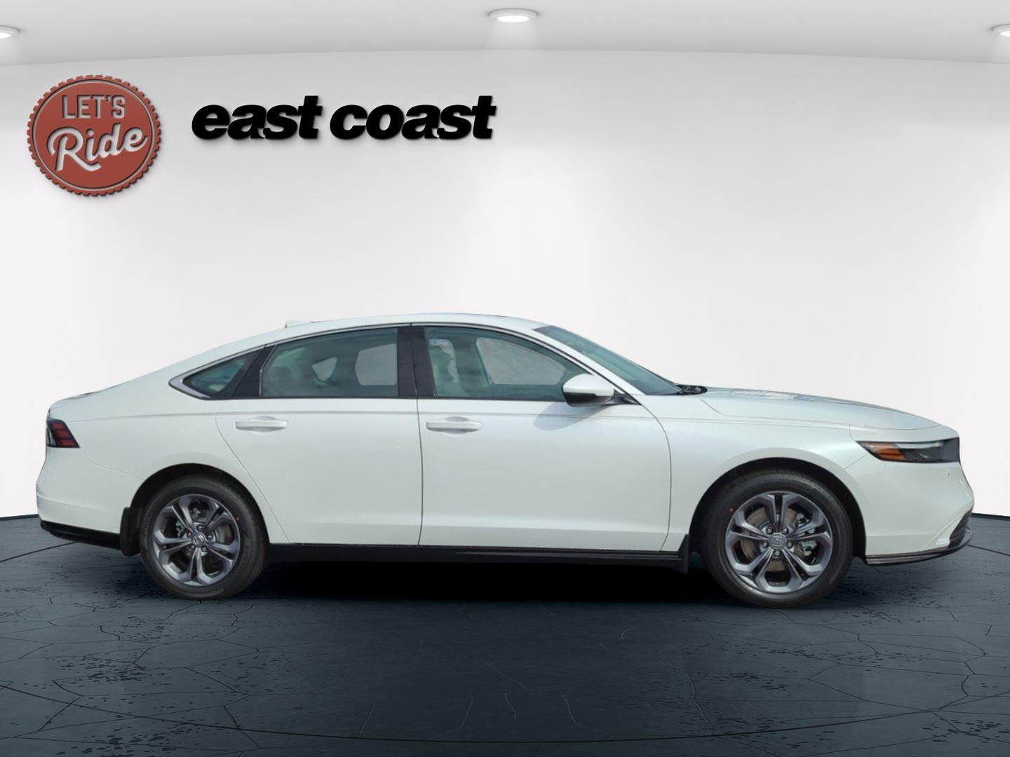 2025 Honda Accord Hybrid EX-L photo 4