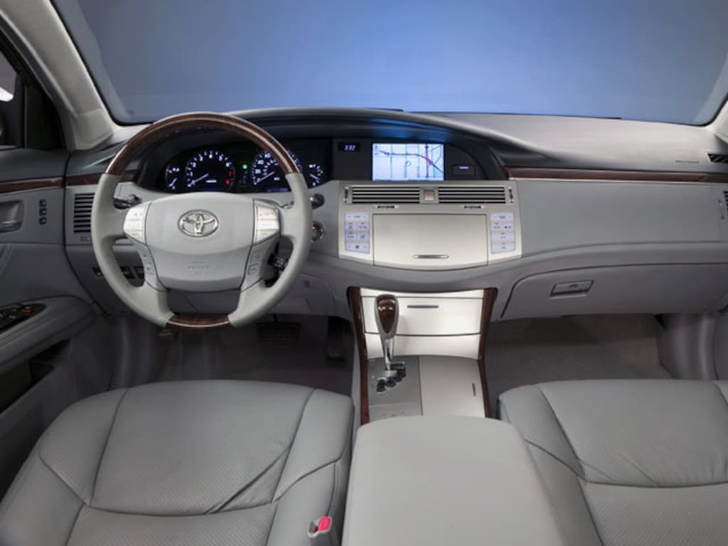 Used 2009 Toyota Avalon Limited Sedan