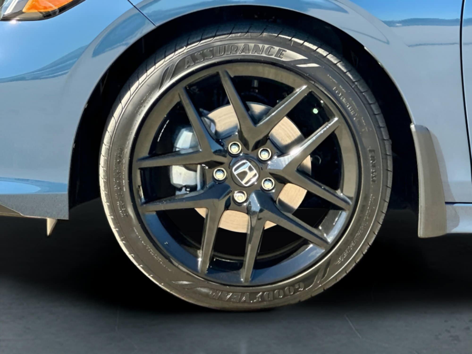 2025 Honda Civic Sport - Photo 34
