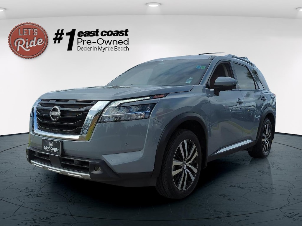 Used 2024 Nissan Pathfinder Platinum SUV