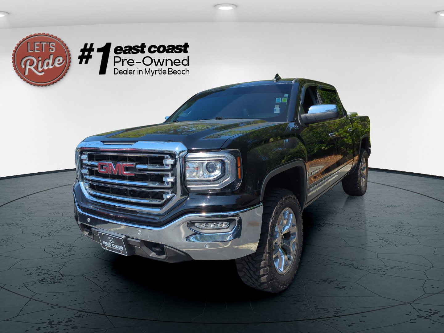 2017 GMC Sierra 4WD Crew Cab Short Box SLT's photo