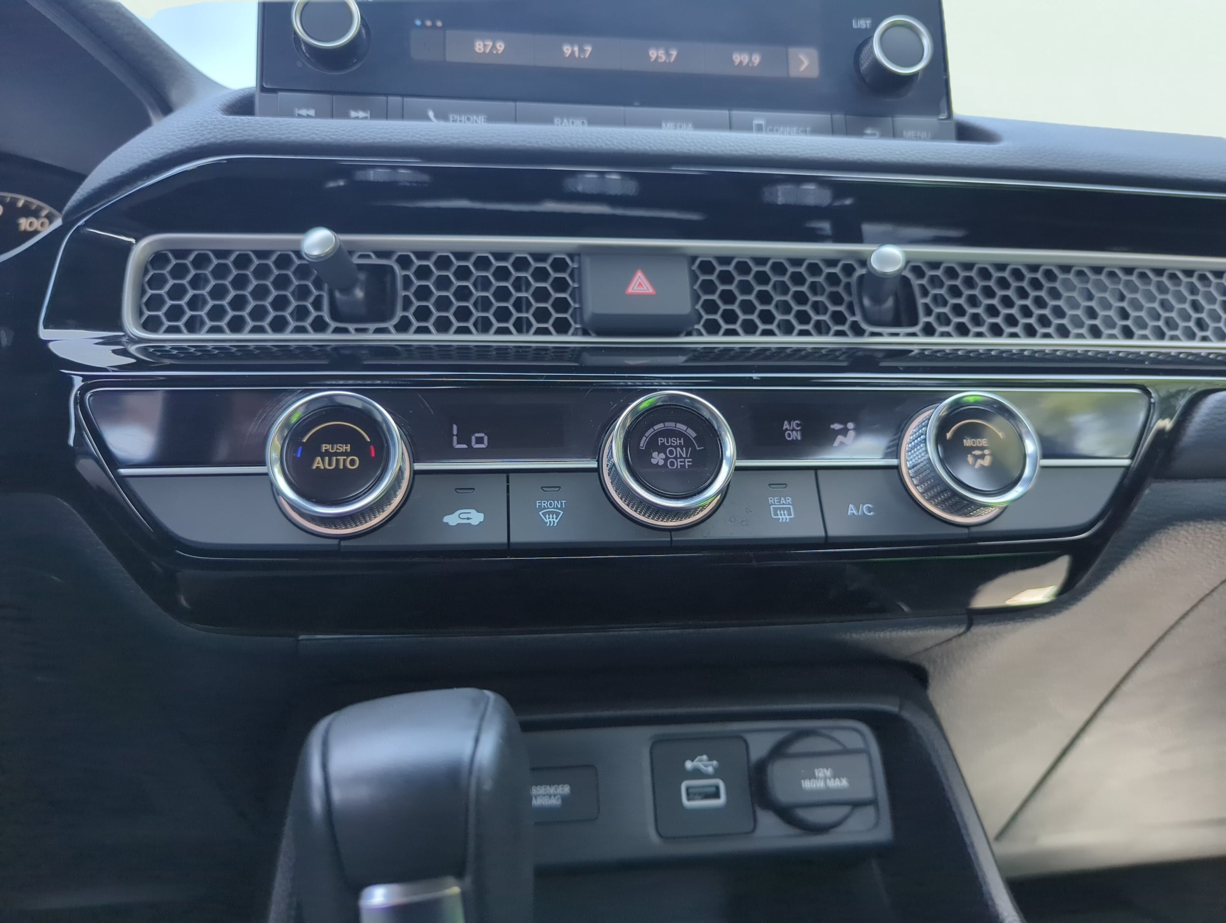 2024 Honda Civic Sport - Photo 24