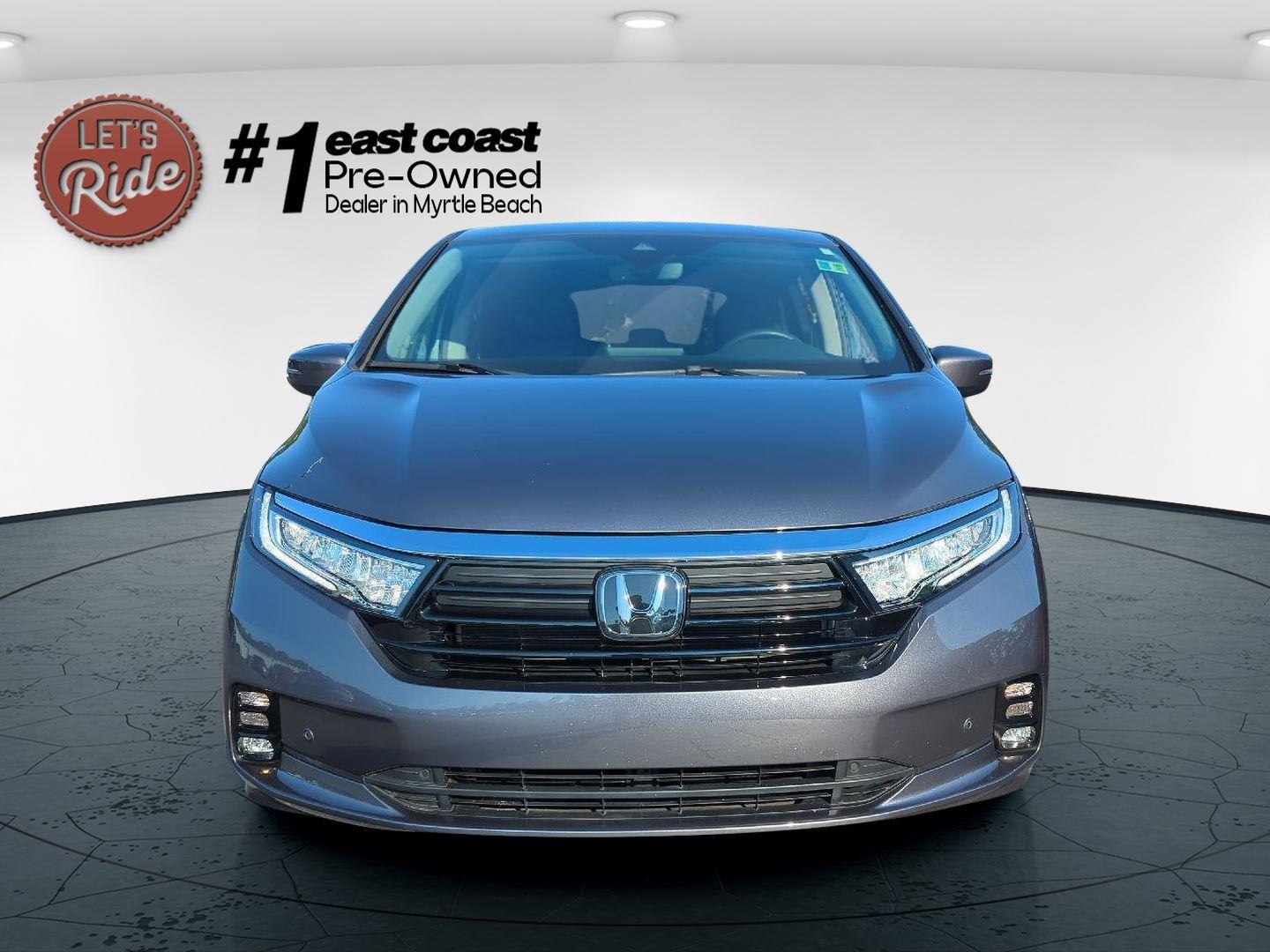 2023 Honda Odyssey Touring photo 2