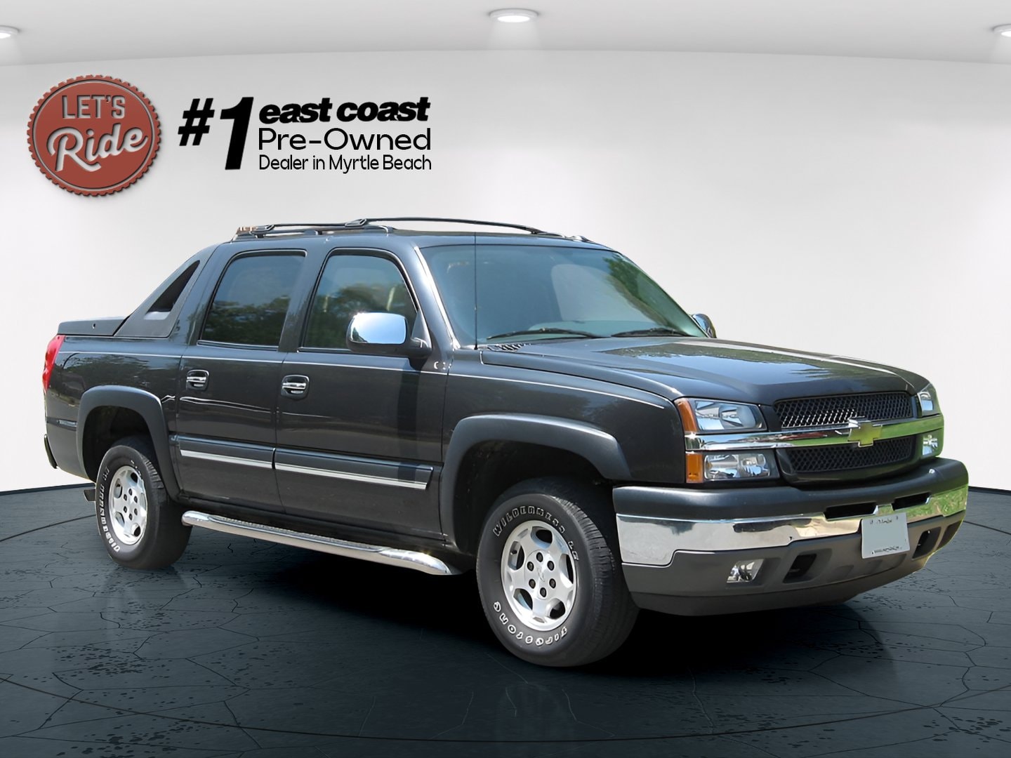 2003 Chevrolet Avalanche 2WD 1500 Series's photo