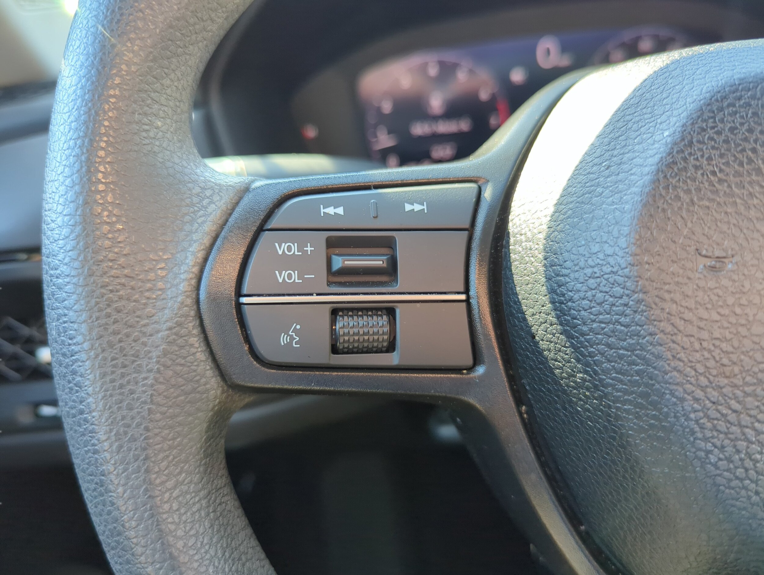 2024 Honda Accord EX - Photo 17