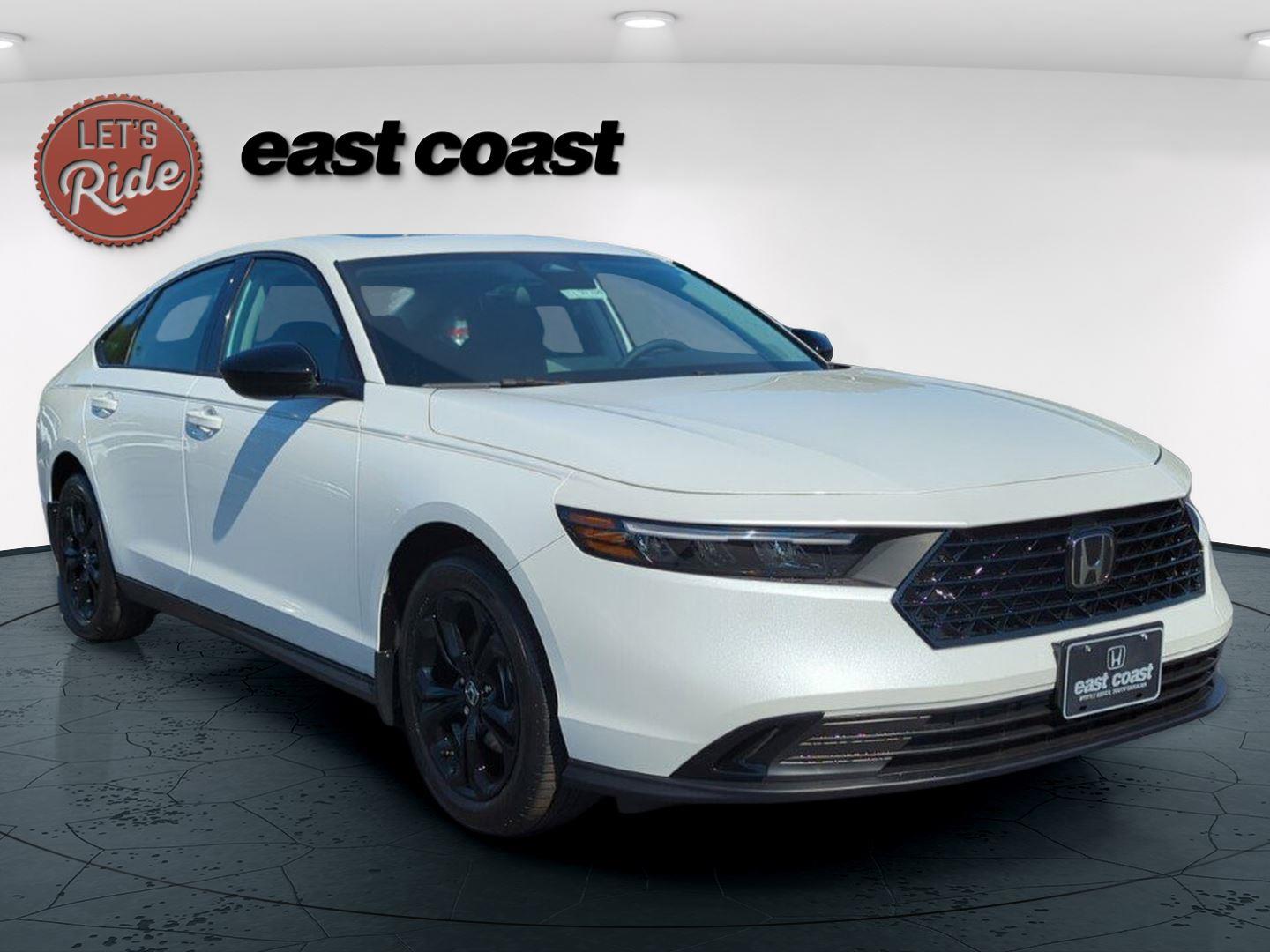 2025 Honda Accord SE photo 2