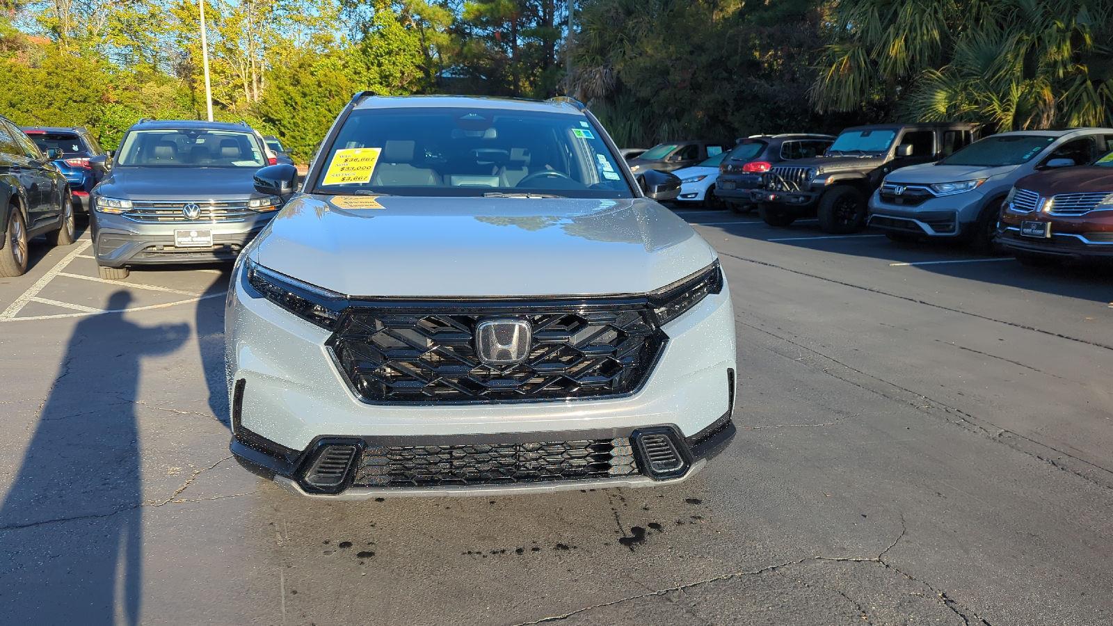 2023 Honda CR-V Hybrid Sport photo 2