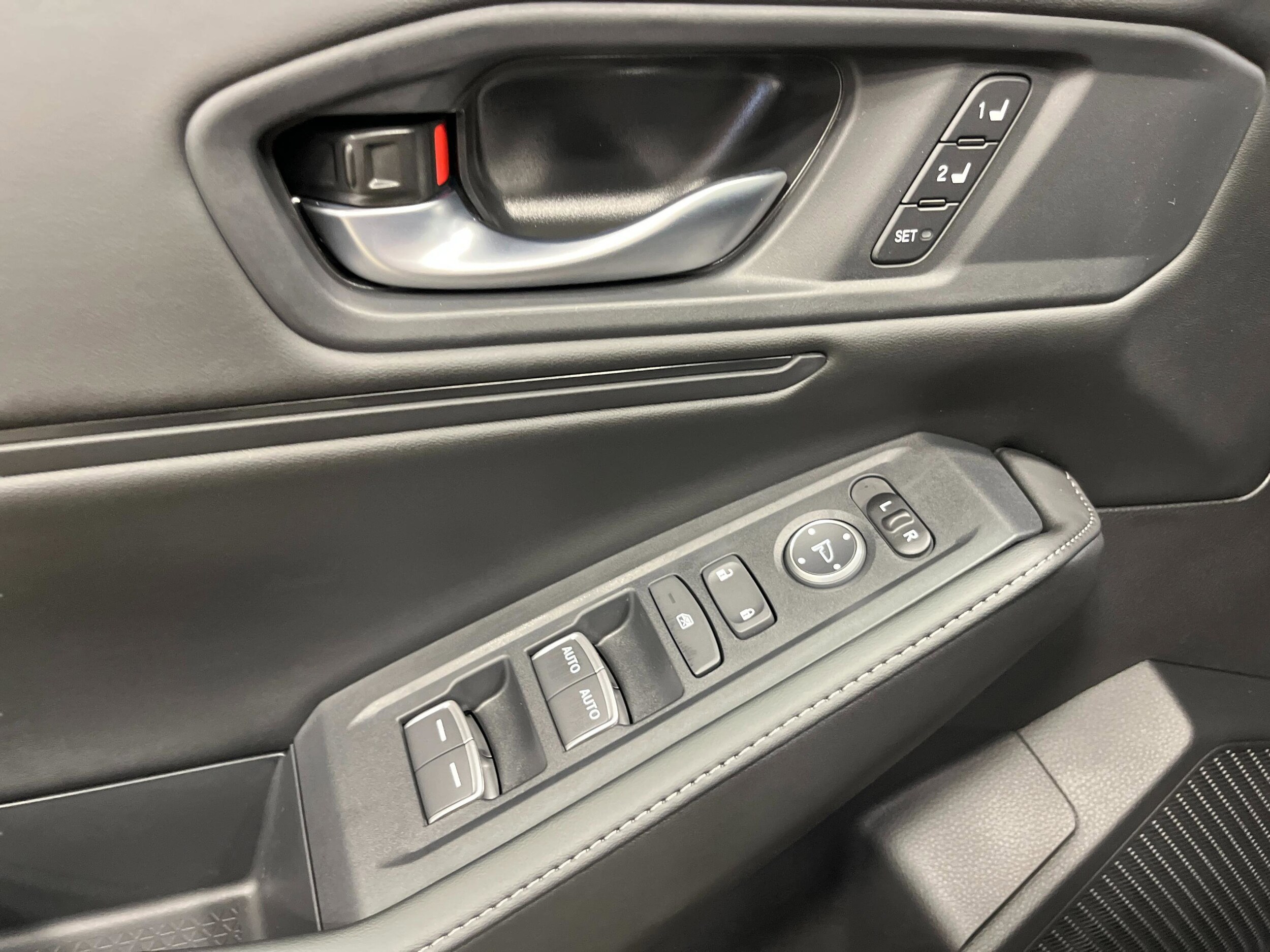2026 Honda Accord Hybrid Sport-L - Photo 32