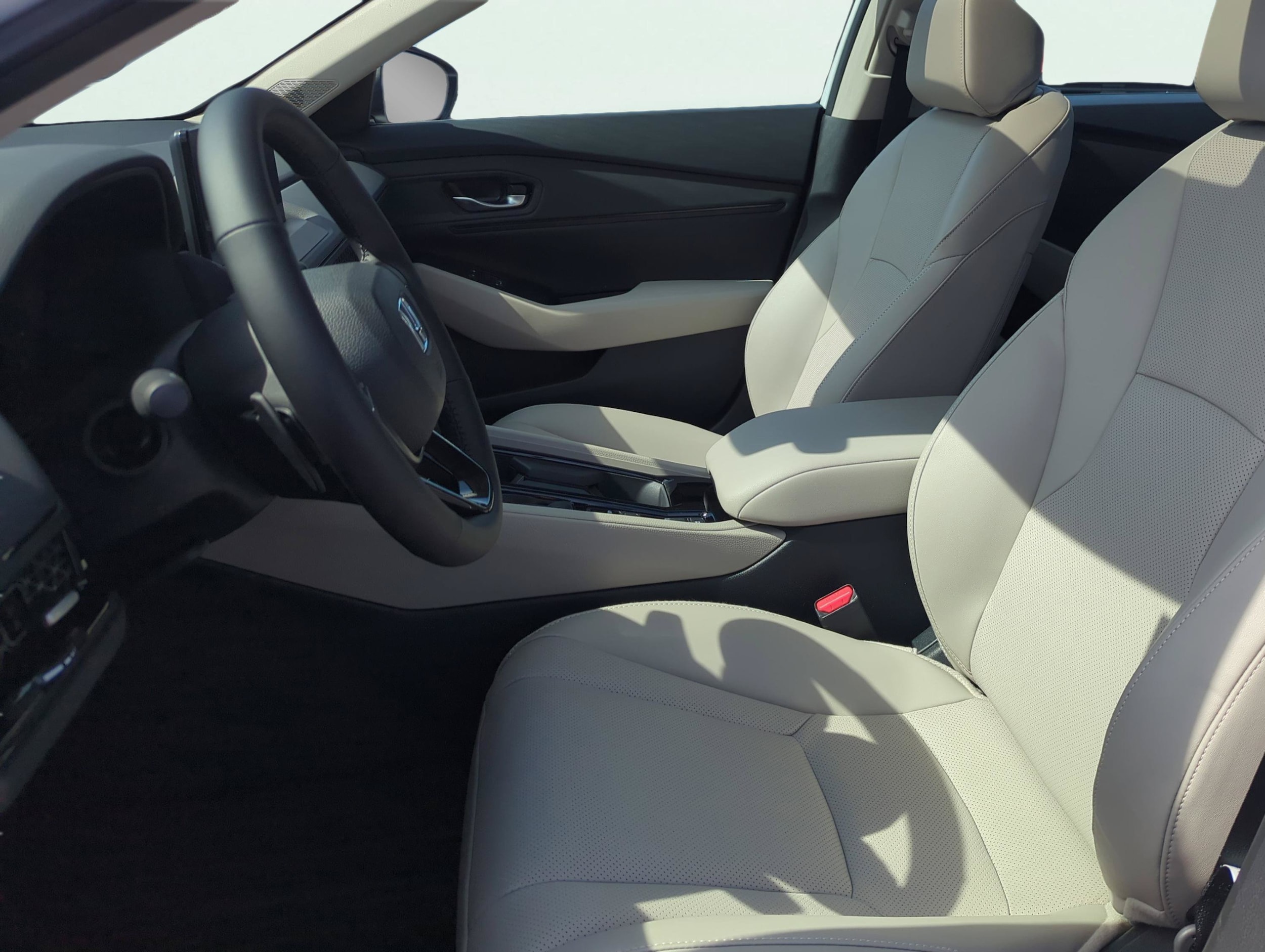 2026 Honda Accord Hybrid EX-L - Photo 12