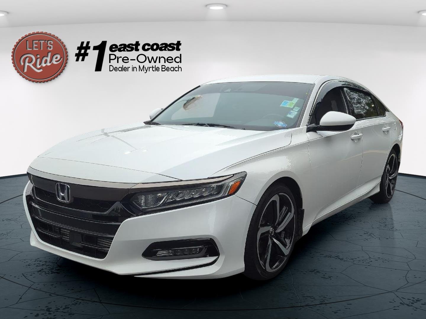 2019 Honda Accord Sport's photo