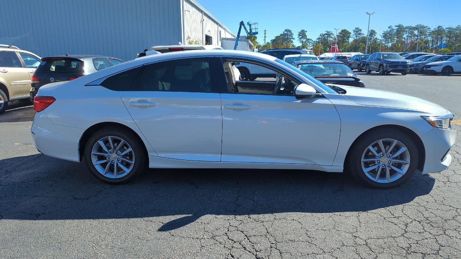 2021 Honda Accord LX photo 4