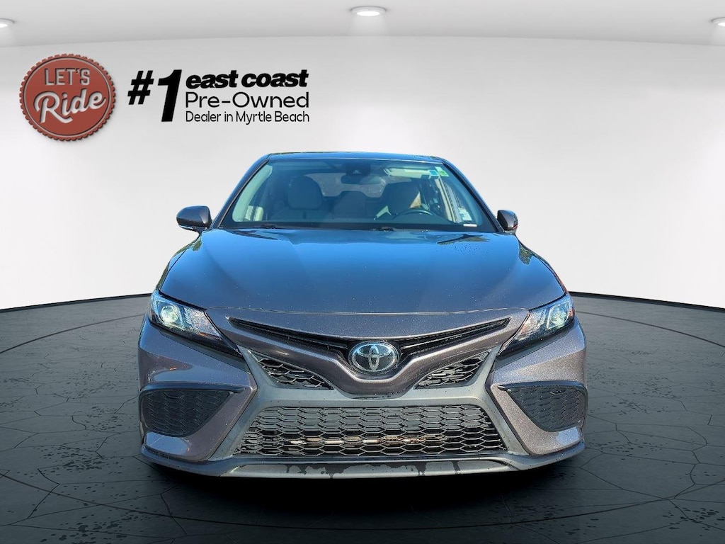Used 2023 Toyota Camry SE Sedan