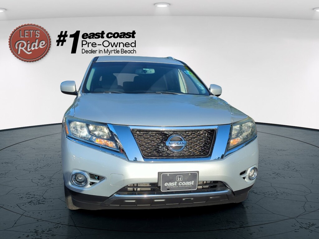 Used 2015 Nissan Pathfinder SV SUV