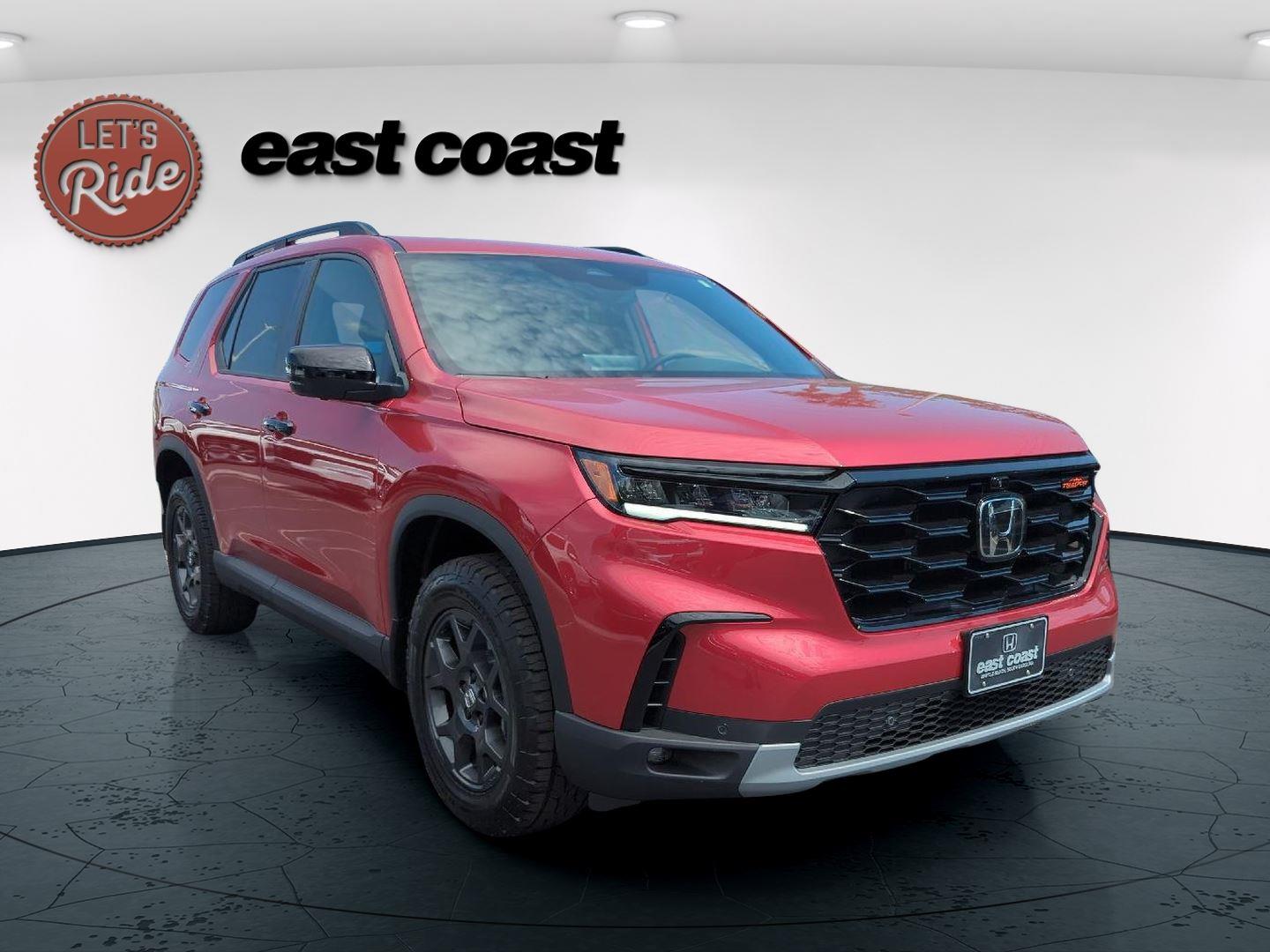 2025 Honda Pilot TrailSport photo 2