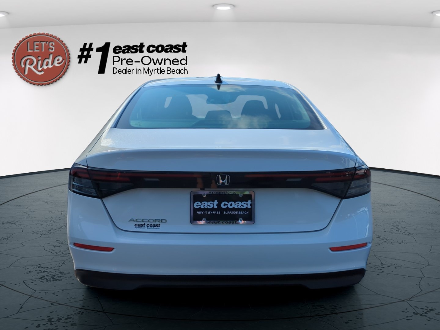 2025 Honda Accord SE - Photo 9