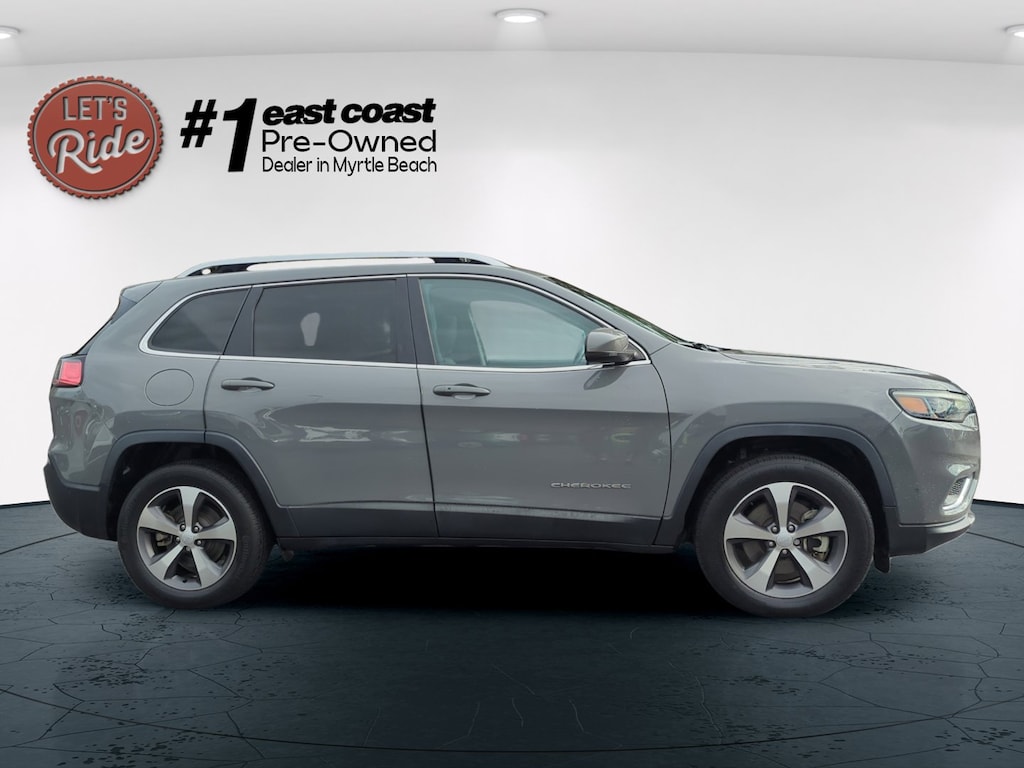 Used 2021 Jeep Cherokee Limited SUV