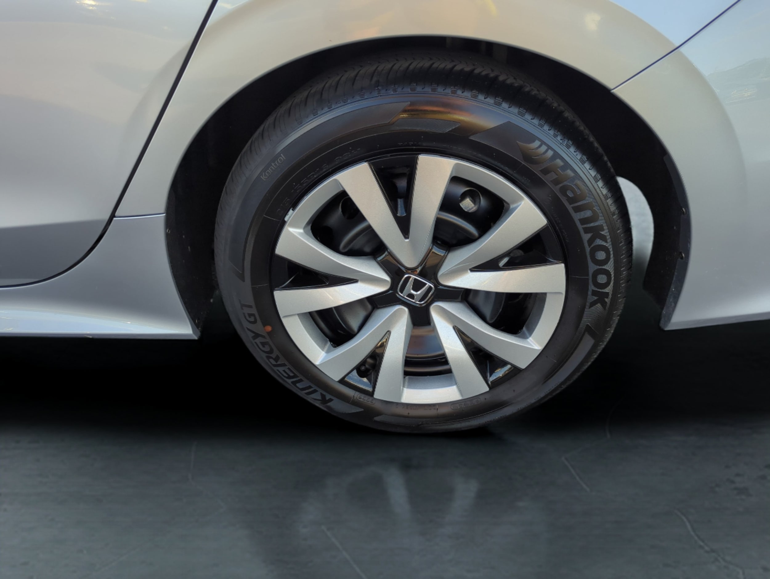 2026 Honda Civic LX - Photo 31