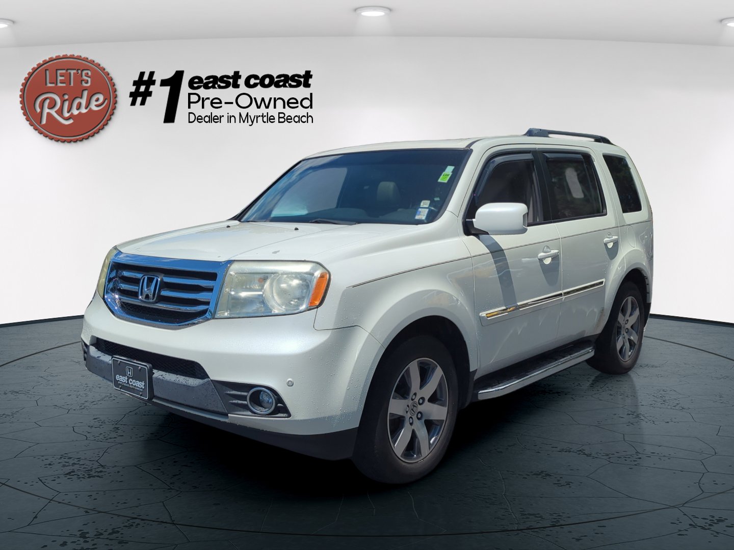 2015 Honda Pilot 2WD Touring w/RES & Navigation's photo