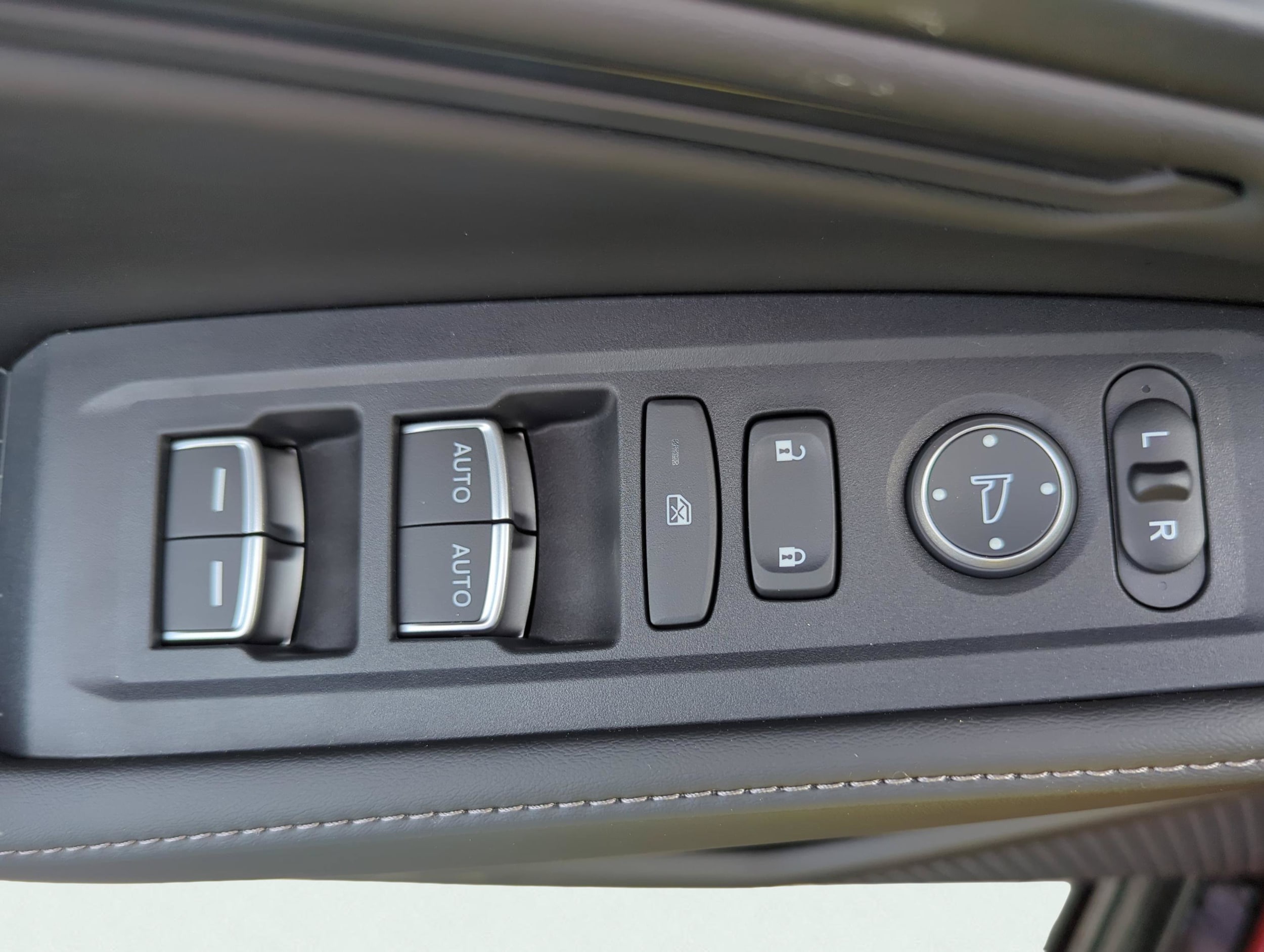 2026 Honda Accord Hybrid Sport-L - Photo 17