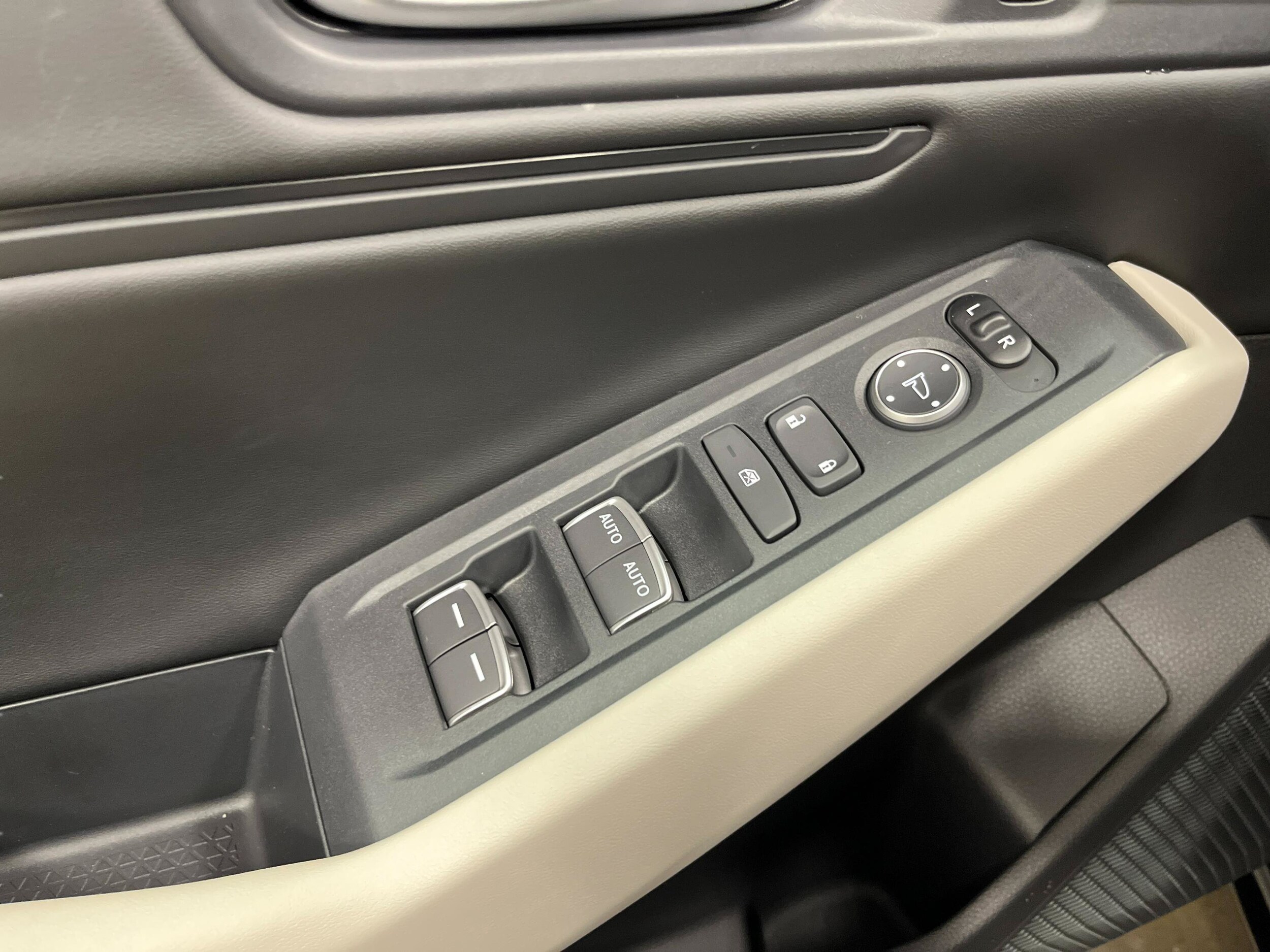 2026 Honda Accord Hybrid EX-L - Photo 32