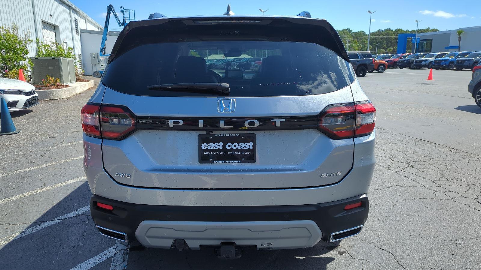 2025 Honda Pilot Elite photo 3