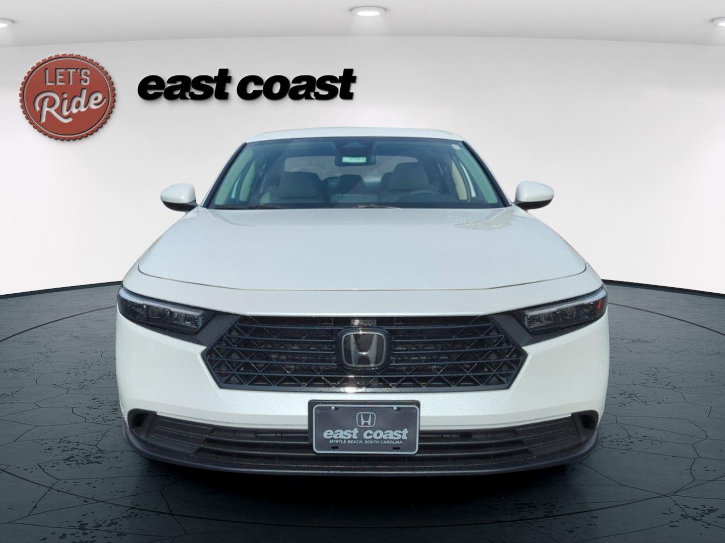 2025 Honda Accord LX photo 2