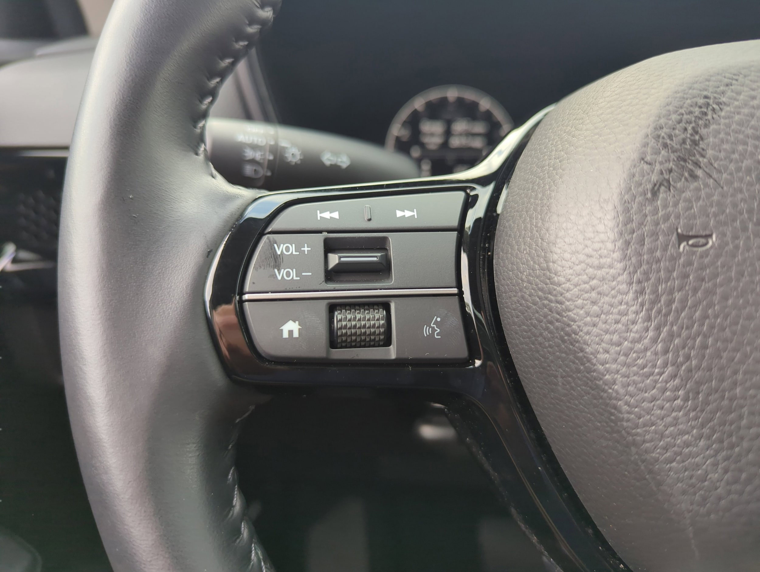 2025 Honda CR-V EX-L - Photo 18