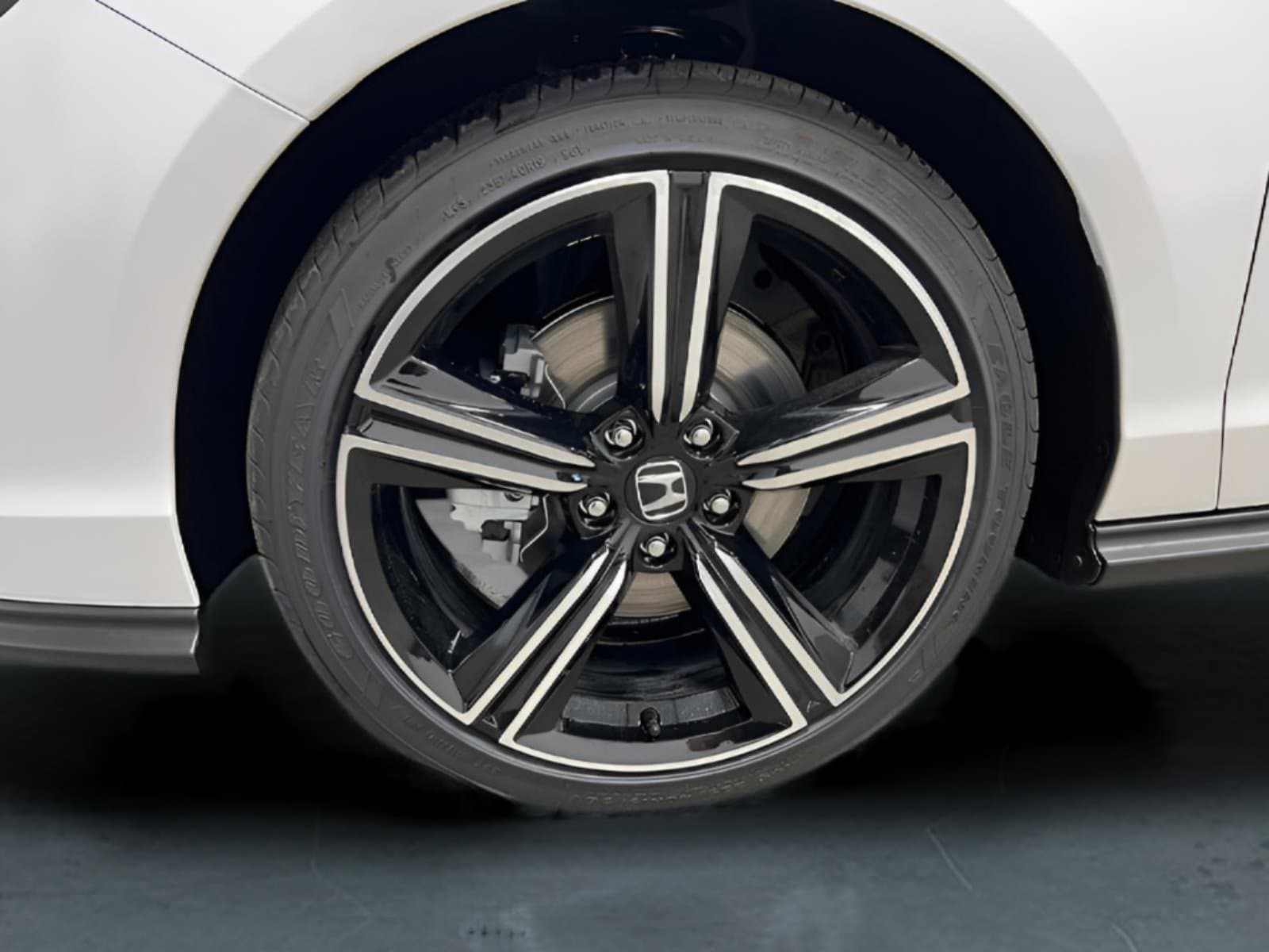 2025 Honda Accord Hybrid Sport - Photo 33