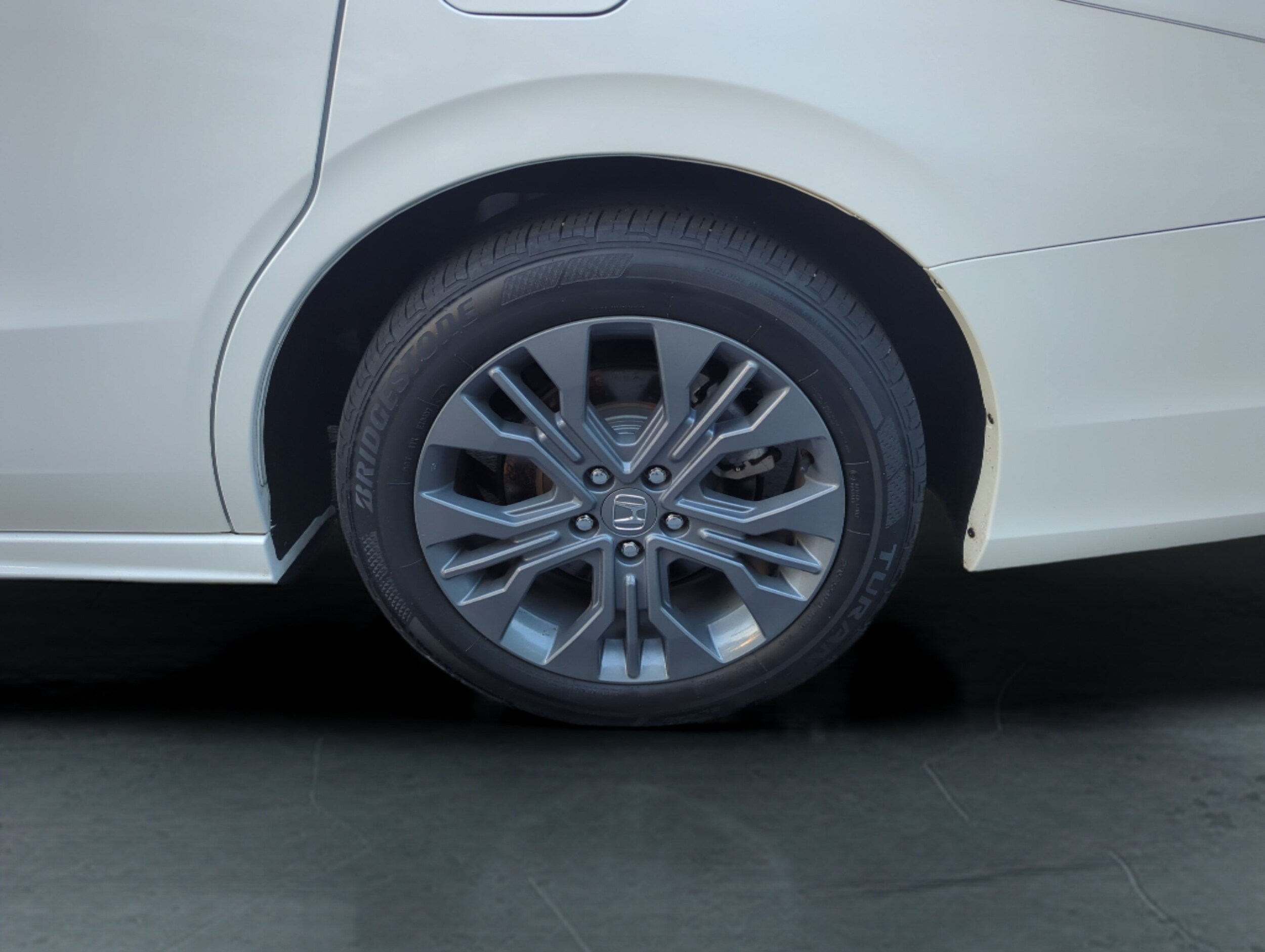 2025 Honda Odyssey Touring - Photo 41