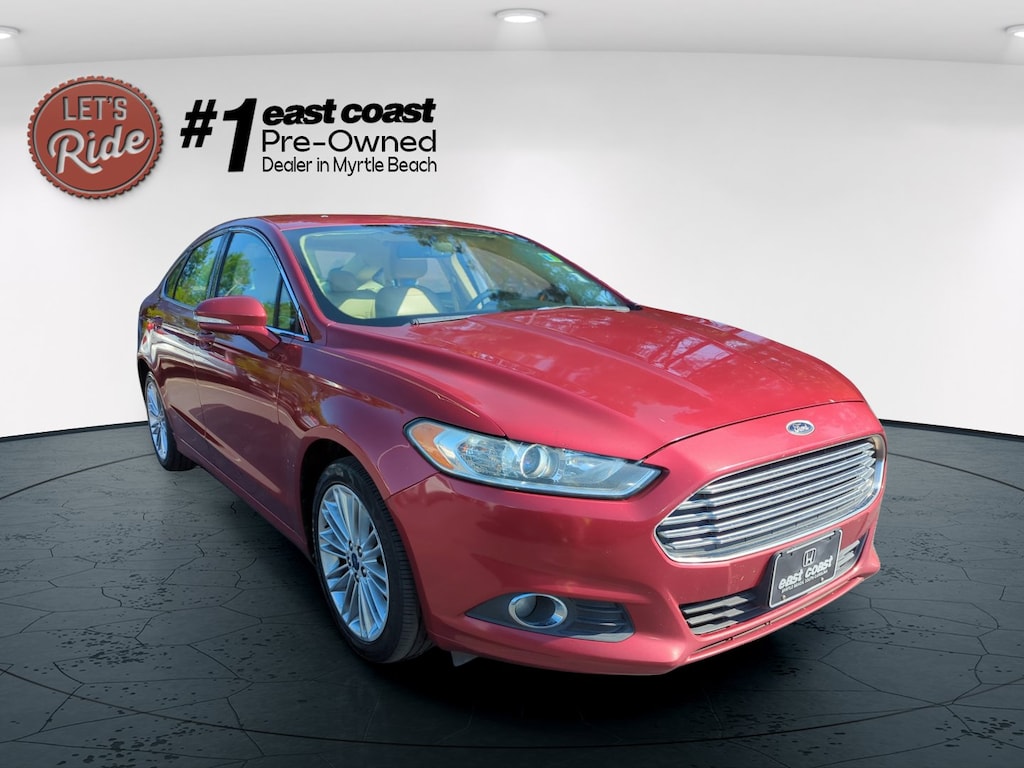 Used 2014 Ford Fusion SE Sedan