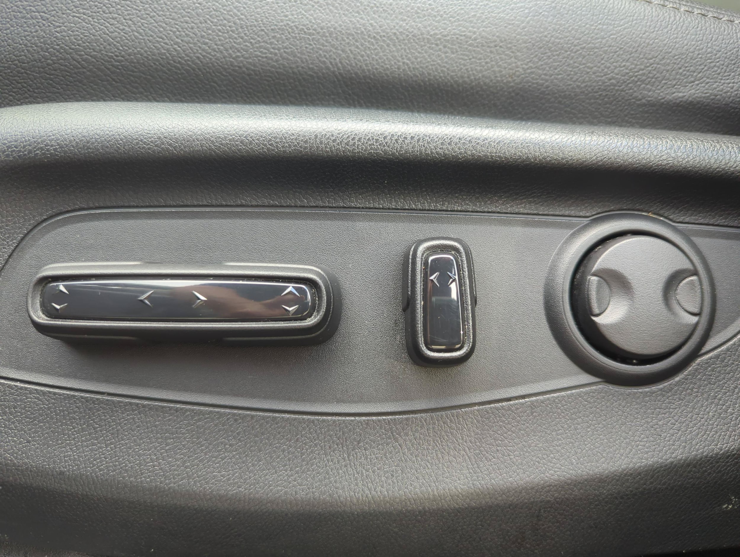 2025 Honda CR-V EX-L - Photo 28