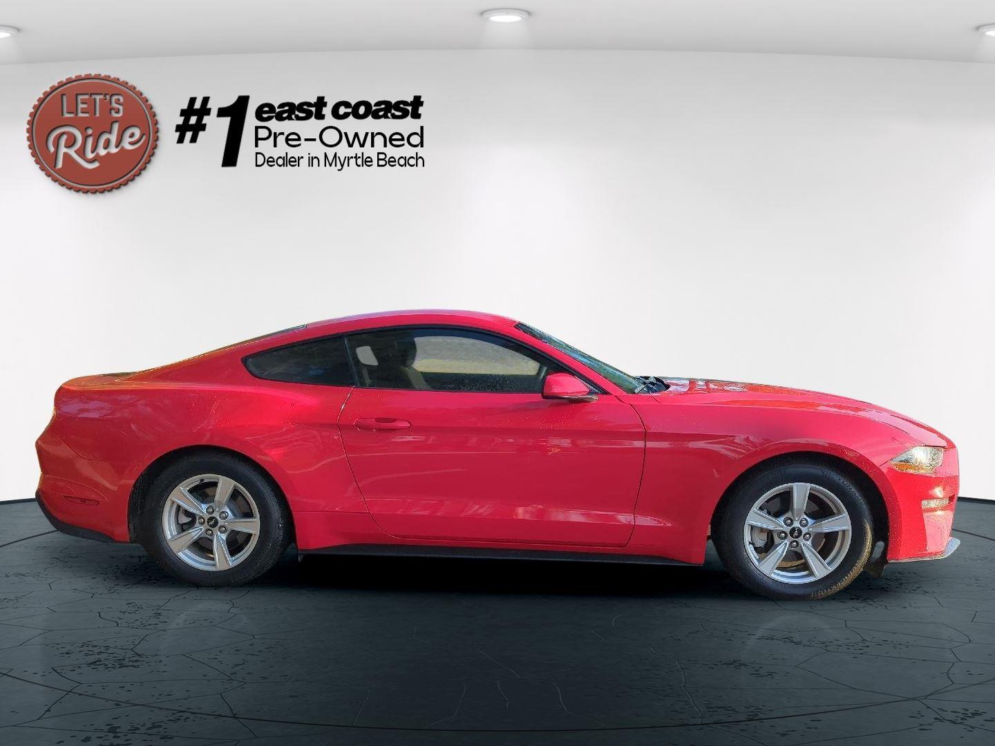 2020 Ford Mustang EcoBoost photo 4