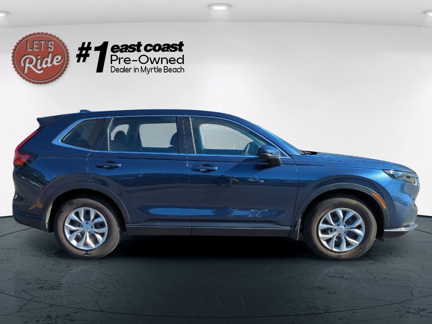 2023 Honda CR-V LX photo 4